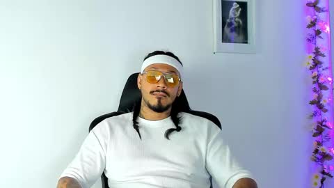 hache222 online show from 02-17-25, 08:58