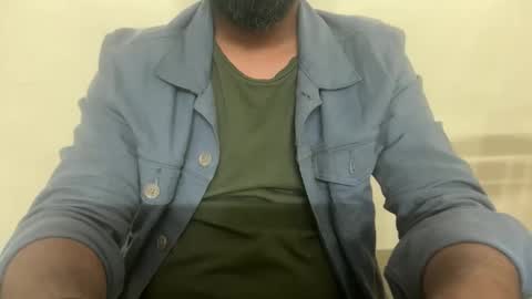 Snapshot of hackervivek chatting on 02-16-26, 05:47 Indian jhonnysins online show from 02-16-26, 05:47