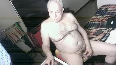 hacknoob62 online show from 01-26-25, 03:58