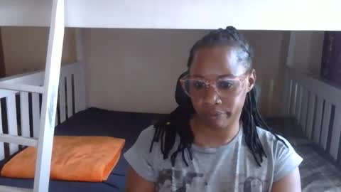 Snapshot of hadassa29 chatting on 06-06-26, 10:53 Hadassa online show from 06-06-26, 10:53