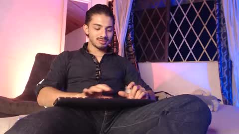 Snapshot of hadez_69 chatting on 04-26-26, 01:47 HADEZ online show from 04-26-26, 01:47