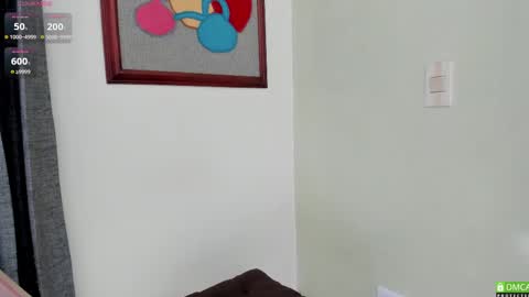 Hae-In online show from 02-18-25, 07:41