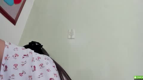 Hae-In online show from 10-08-25, 08:50