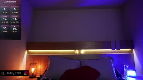 Hailey online show from 03-04-26, 06:58