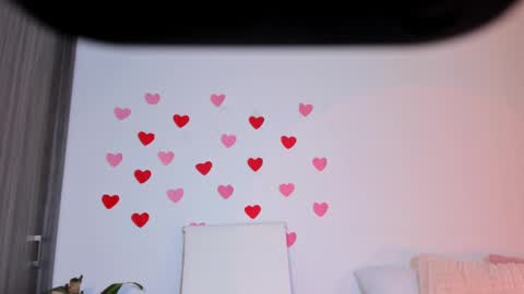 Hailey online show from 03-03-25, 07:21