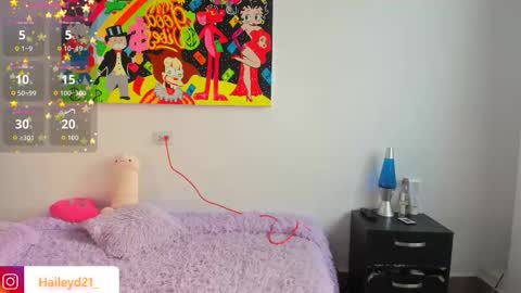 Hailey online show from 11-28-25, 12:08