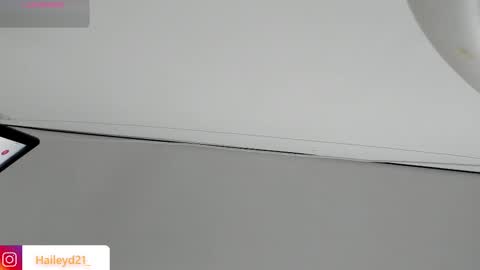 Hailey online show from 02-11-26, 02:49