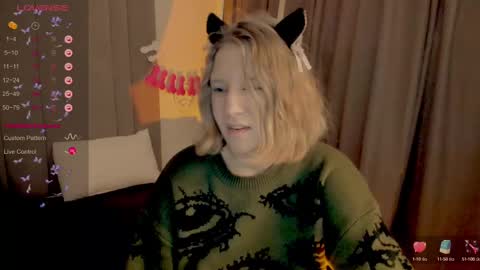 Hailey online show from 03-05-25, 05:07