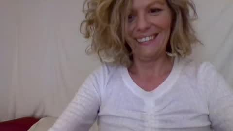 Snapshot of haileys123 chatting on 12-03-24, 03:52 Hailey online show from 12-03-24, 03:52