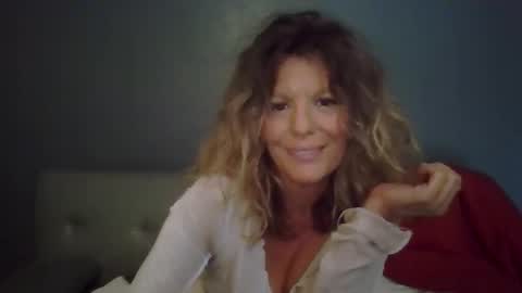 Snapshot of haileys123 chatting on 09-19-25, 07:58 Hailey online show from 09-19-25, 07:58