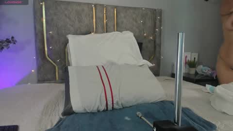 haileystonei online show from 09-11-25, 11:32