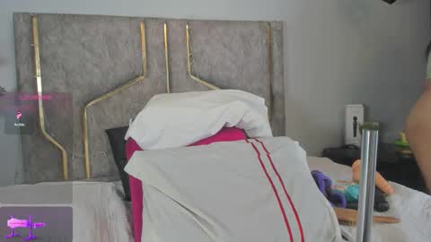 haileystonei online show from 09-27-25, 11:48