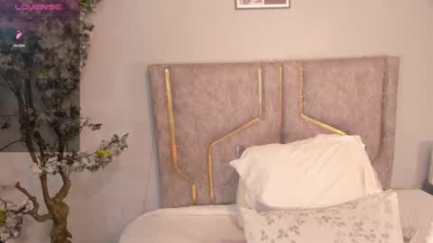 haileystonei online show from 10-01-25, 01:06