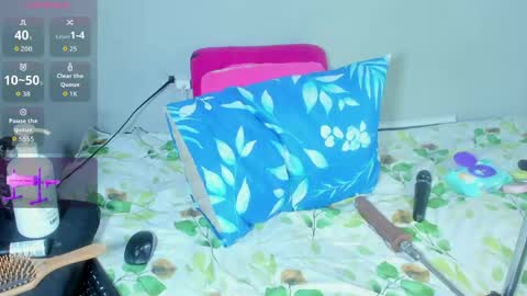 haileystonei online show from 05-07-26, 06:13