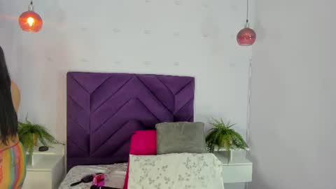 haileystonei online show from 07-19-26, 11:47
