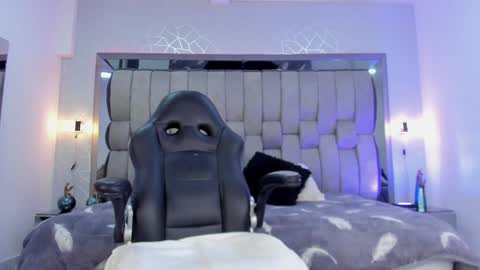 Snapshot of hailybairen chatting on 12-15-24, 02:41  Haily Bairen online show from 12-15-24, 02:41