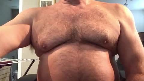Snapshot of hairbear5 chatting on 06-26-26, 01:59 Bruce online show from 06-26-26, 01:59