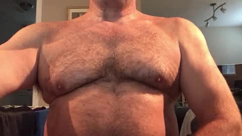 Snapshot of hairbear5 chatting on 07-04-26, 02:56 Bruce online show from 07-04-26, 02:56