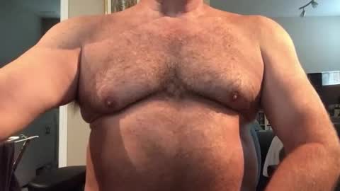 Snapshot of hairbear5 chatting on 07-16-26, 01:39 Bruce online show from 07-16-26, 01:39