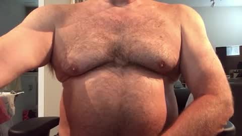 Snapshot of hairbear5 chatting on 07-22-26, 01:58 Bruce online show from 07-22-26, 01:58