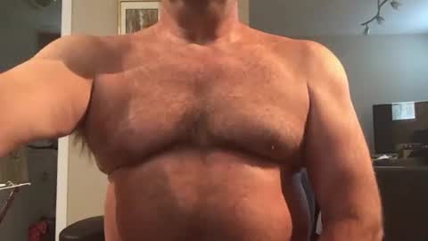 Snapshot of hairbear5 chatting on 07-28-26, 01:32 Bruce online show from 07-28-26, 01:32