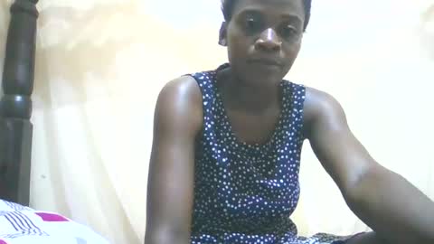 Snapshot of hairy_africanbae chatting on 06-16-26, 01:19 hairy_africanbae online show from 06-16-26, 01:19