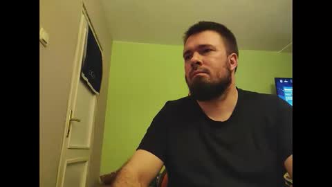 Snapshot of hairy_guy007 chatting on 12-28-24, 10:13 hairy_guy007 online show from 12-28-24, 10:13