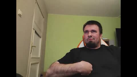 Snapshot of hairy_guy007 chatting on 01-11-25, 09:46 hairy_guy007 online show from 01-11-25, 09:46