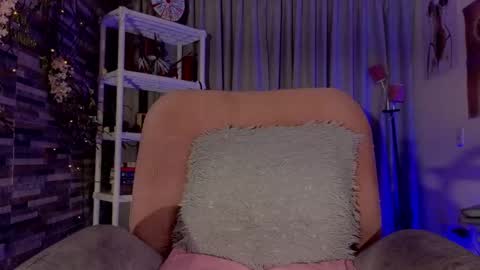 Snapshot of hairyandsexysalma chatting on 02-20-25, 07:34 SALMA  online show from 02-20-25, 07:34