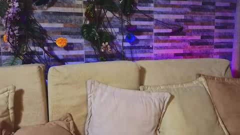 Snapshot of hairyandsexysalma chatting on 09-10-25, 06:13 SALMA  online show from 09-10-25, 06:13