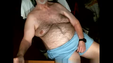 hairybear813 online show from 03-18-26, 09:40