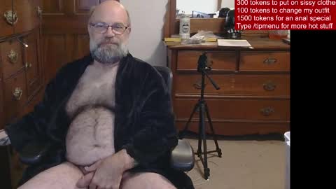 HairyDaddyBear69 online show from 05-09-26, 12:10