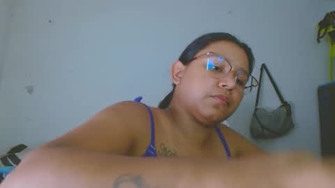 Snapshot of hairygirl83 chatting on 05-01-26, 03:05 hairygirl83 online show from 05-01-26, 03:05
