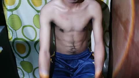 hairyhugecock_22 online show from 10-22-25, 12:00