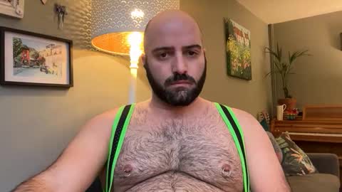 Hairy Guy online show from 11-04-25, 01:43