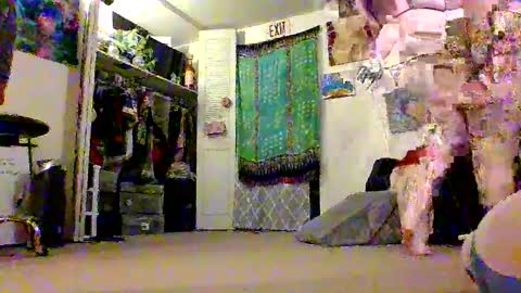 Snapshot of hairypoper chatting on 09-24-25, 09:01 hairypoper online show from 09-24-25, 09:01