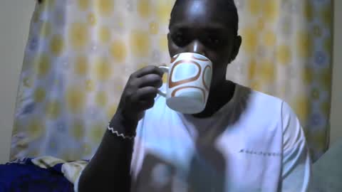 Snapshot of hairypussybigassy001 chatting on 02-17-25, 07:58 hairypussybigassy001 online show from 02-17-25, 07:58