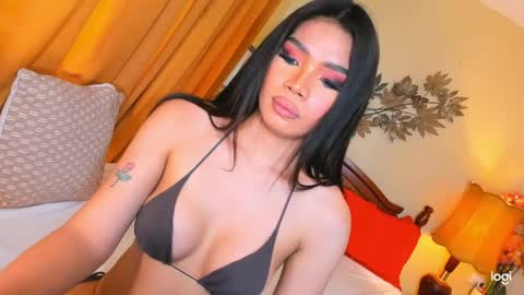 YOUR SIDECHIC HAILEY online show from 05-19-26, 01:56