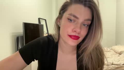 Snapshot of haley_rune chatting on 03-09-25, 05:28 haley_rune online show from 03-09-25, 05:28