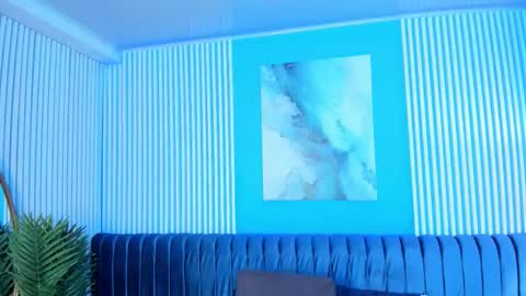 Halley Lorens online show from 11-27-25, 07:27