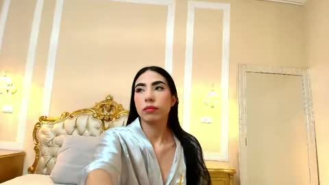 Hallie Stone online show from 04-17-26, 12:19