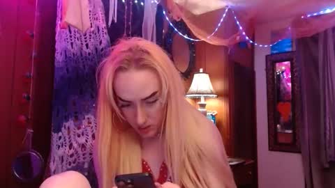 halovalentine online show from 01-15-26, 05:12