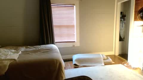 Snapshot of halycon2147818 chatting on 03-18-26, 08:34 halycon2147818 online show from 03-18-26, 08:34