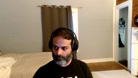 halycon2147818 online show from 06-10-26, 07:02