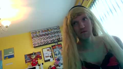 Sissy Sarah-Louise  online show from 09-25-25, 11:14