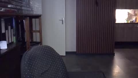 Prefer men 80 online show from 03-11-26, 08:59