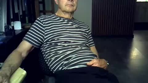 Prefer men 80 online show from 06-10-26, 08:41