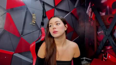 Hana and Zeta online show from 10-24-25, 12:12