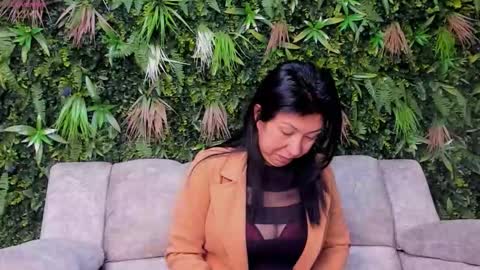 Hanna online show from 11-13-25, 12:04