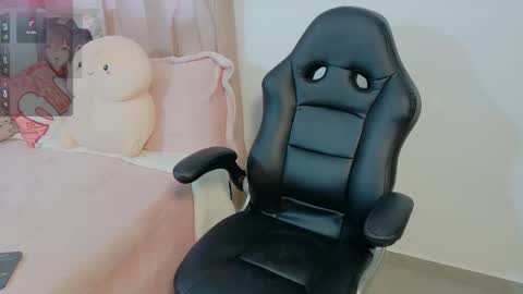 Hanna Rosse online show from 03-11-25, 02:18